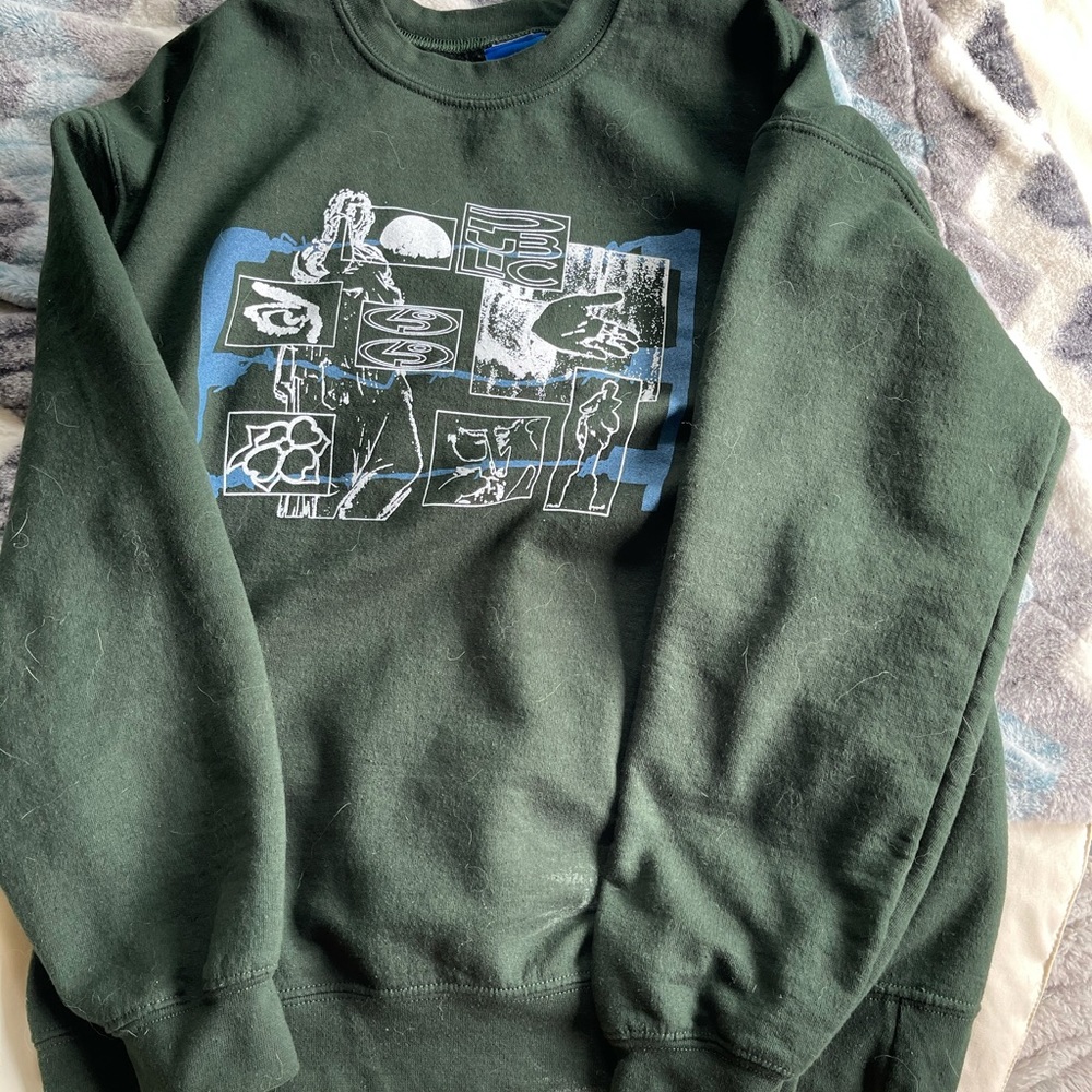 Public sweatshirt